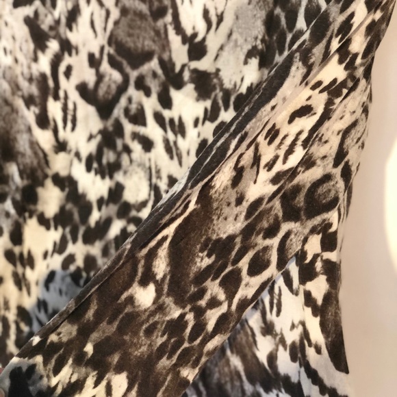 sale euc Garella animal print blouse sz3 - Picture 8 of 8